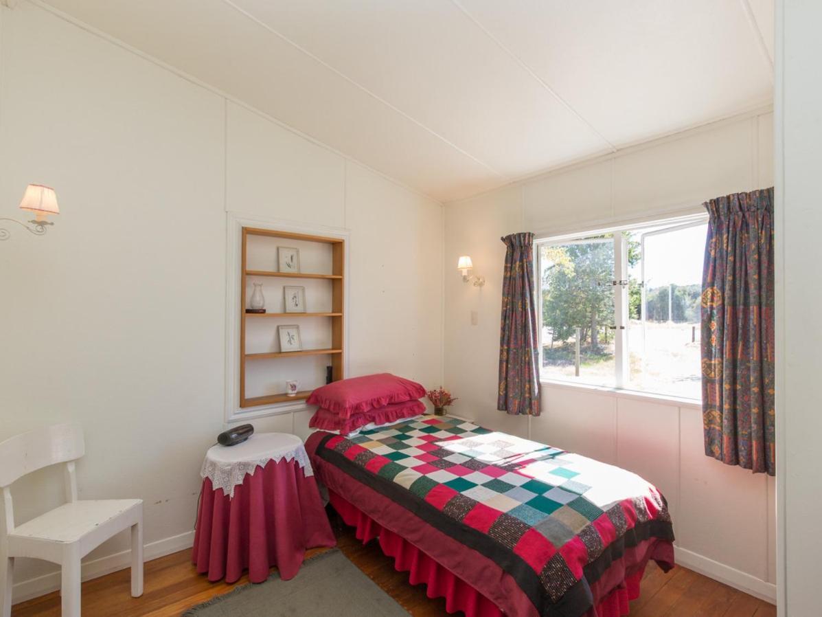 Southern Lakes Sweetie - Albert Town Bach Wanaka Exterior foto
